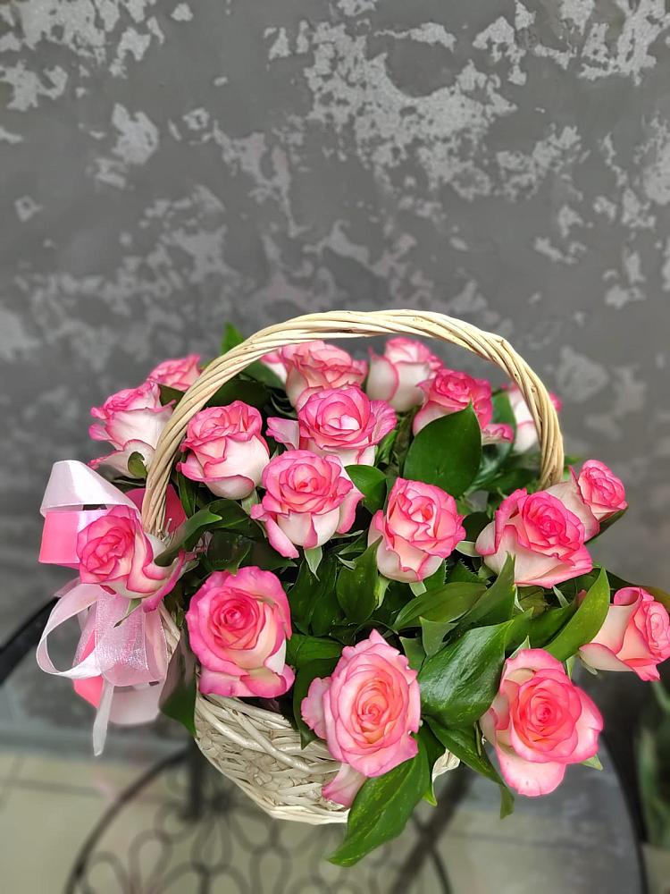 Цветочная композиция из Розы в корзине в Даниловке