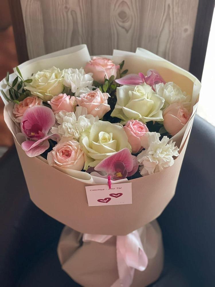 Букет цветов из: Орхидеи, Розы и Гвоздики в Даниловке