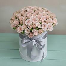 Цветочная композиция из Розы в шляпной коробке в Даниловке