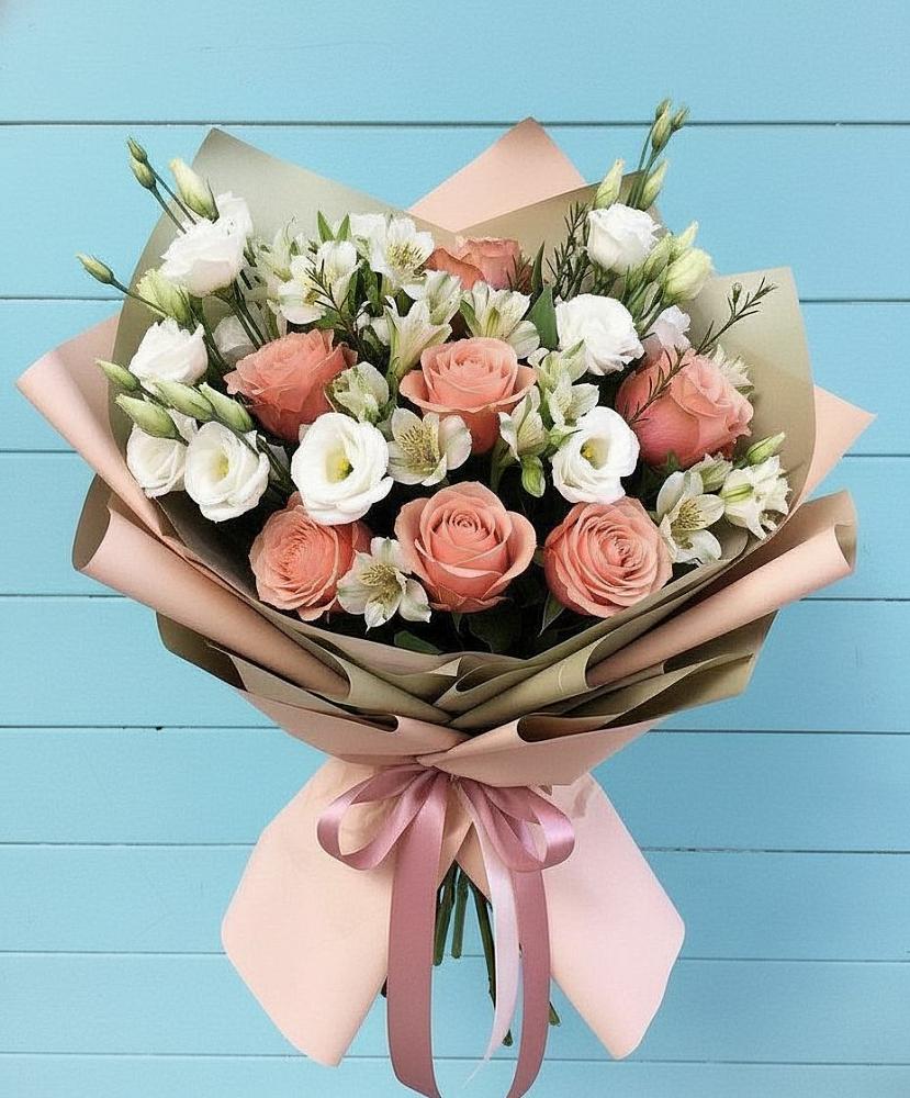 Букет цветов из: Розы, Альстромерии и Лизиантусы в Даниловке