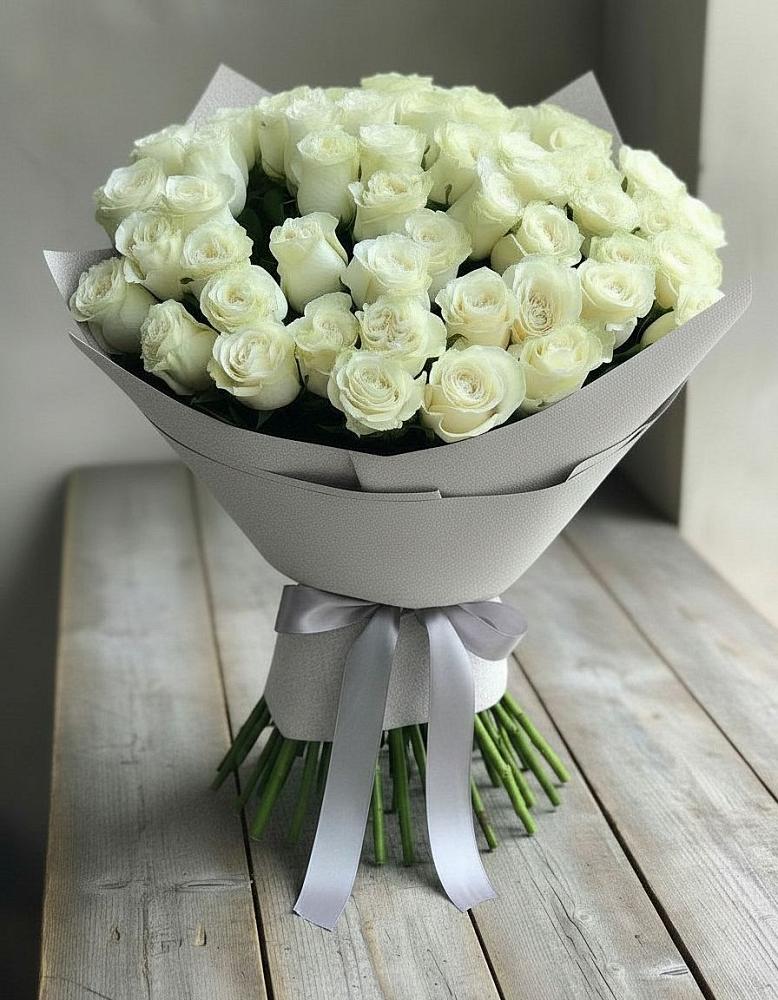 Букет 35 Белых роз в Даниловке