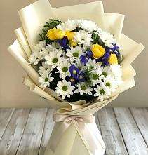 Букет цветов из:  Ирисы, Хризантемы и Розы #REPLACE_PRED# Даниловке