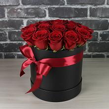 Цветочная композиция из Розы в шляпной коробке в Даниловке