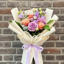 Букет цветов из:  Лизиантусы и Розы #REPLACE_PRED# Даниловке