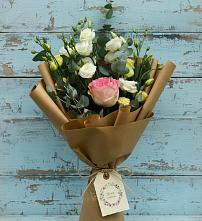 Букет цветов из:  Розы и Лизиантусы в Даниловке