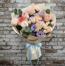 Букет цветов из:  Розы, Лизиантусы и Гвоздики в Даниловке